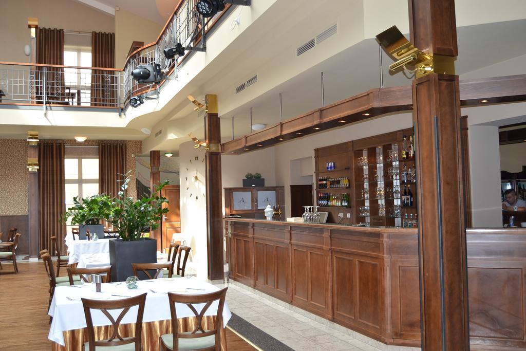 Hejtmansky Dvur Hotel Slany Exterior photo