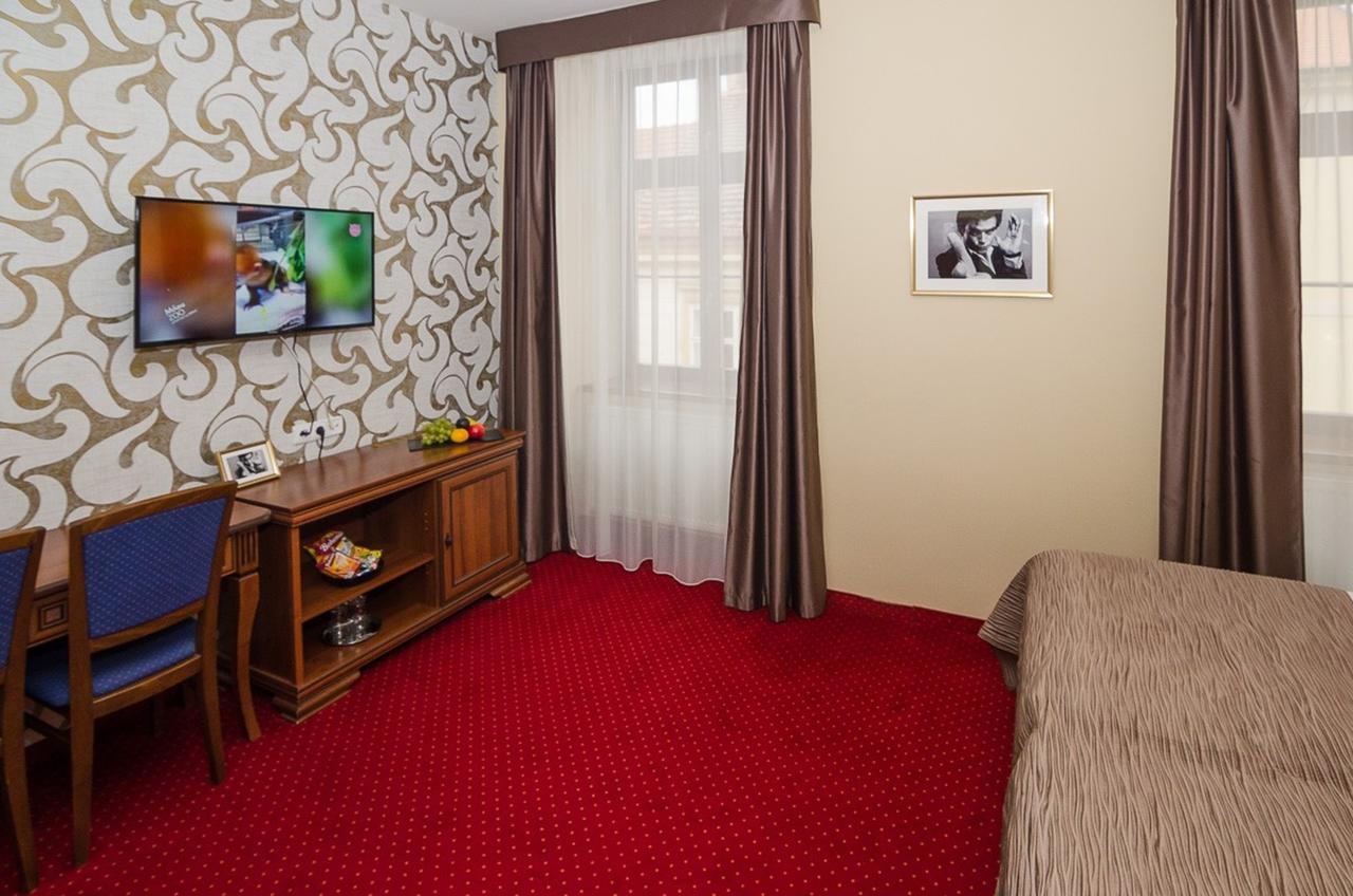 Hejtmansky Dvur Hotel Slany Exterior photo