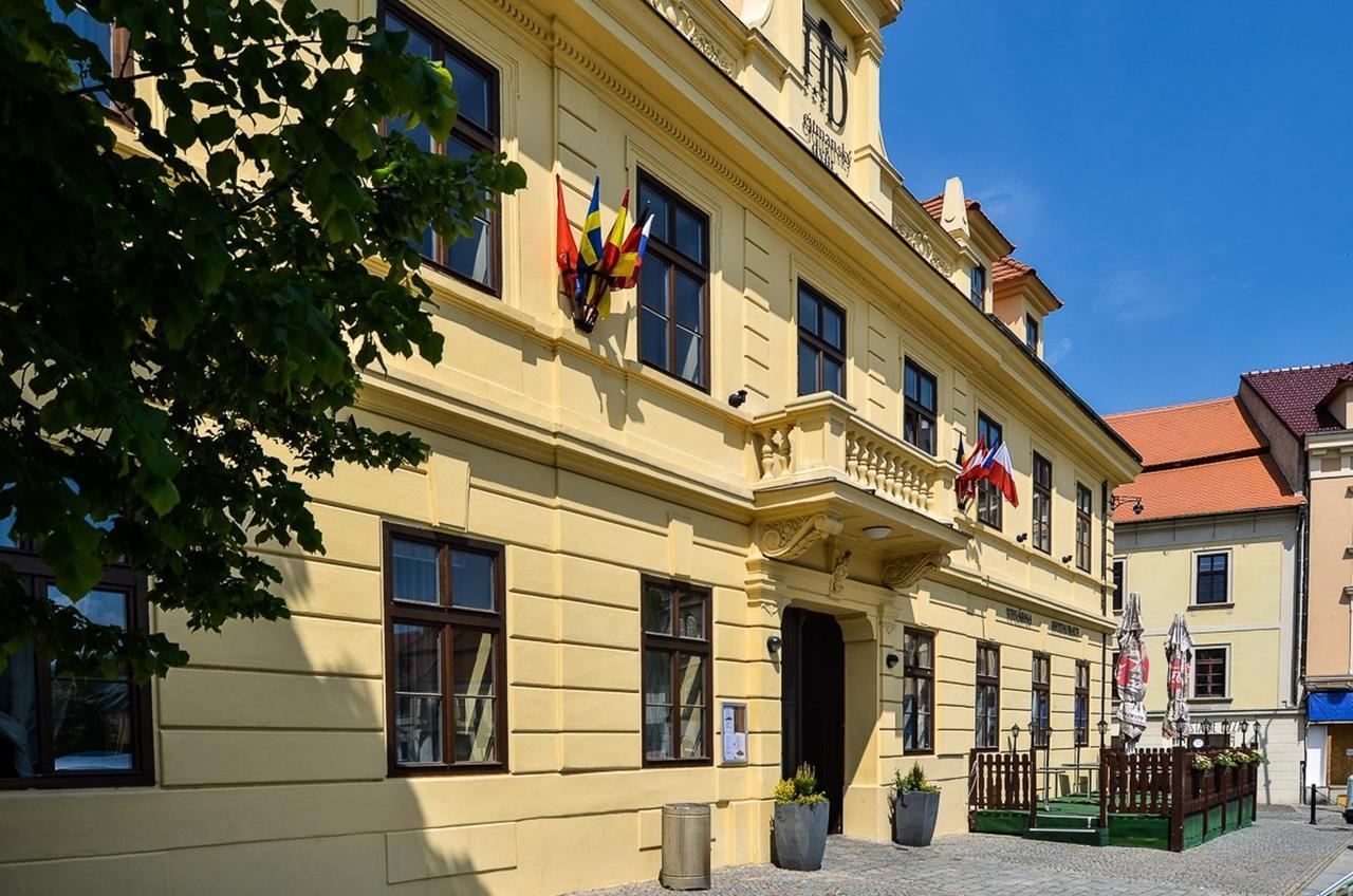 Hejtmansky Dvur Hotel Slany Exterior photo